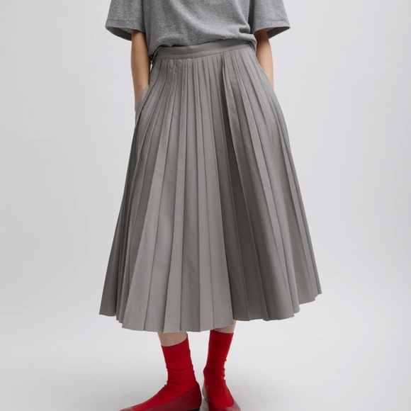 Tibi Oliver cotton pintuck skirt in moon grey, size 10, NWT $175 - Picture 9 of 9